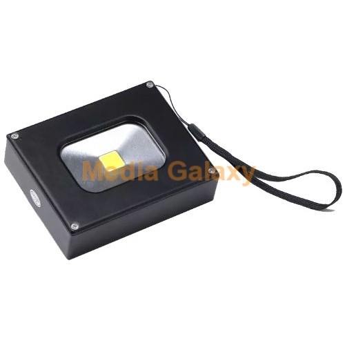 פנס לד עוצמתי 10W עם סוללת גיבוי מובנית 4.4A