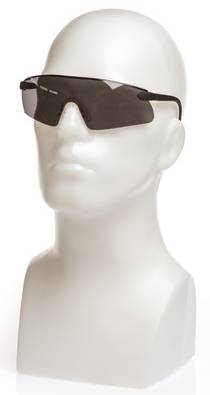 משקפי מגן כהות לבטיחות בעבודה.